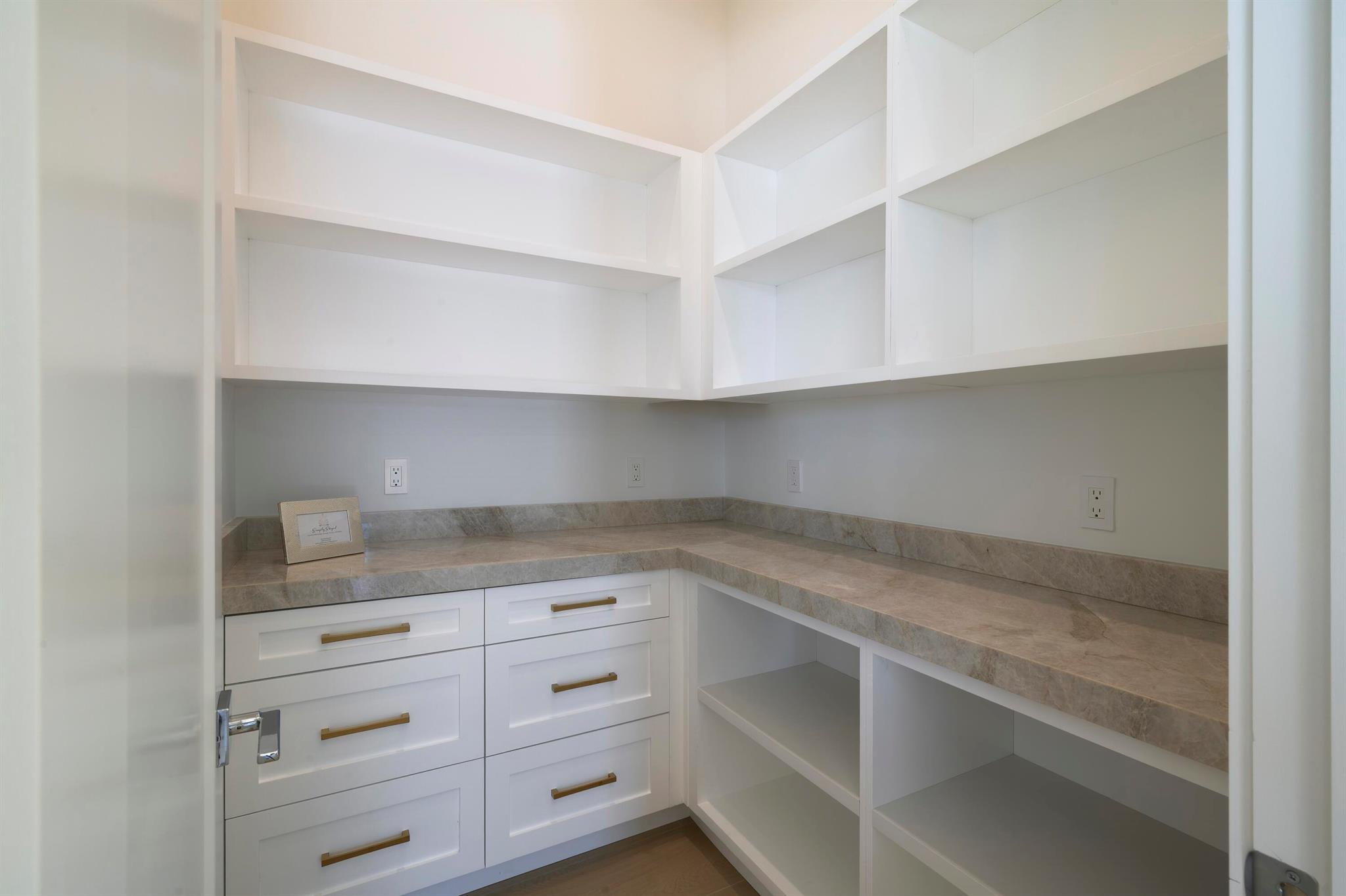 NORTH PALM BEACH VILLAGE - Residential