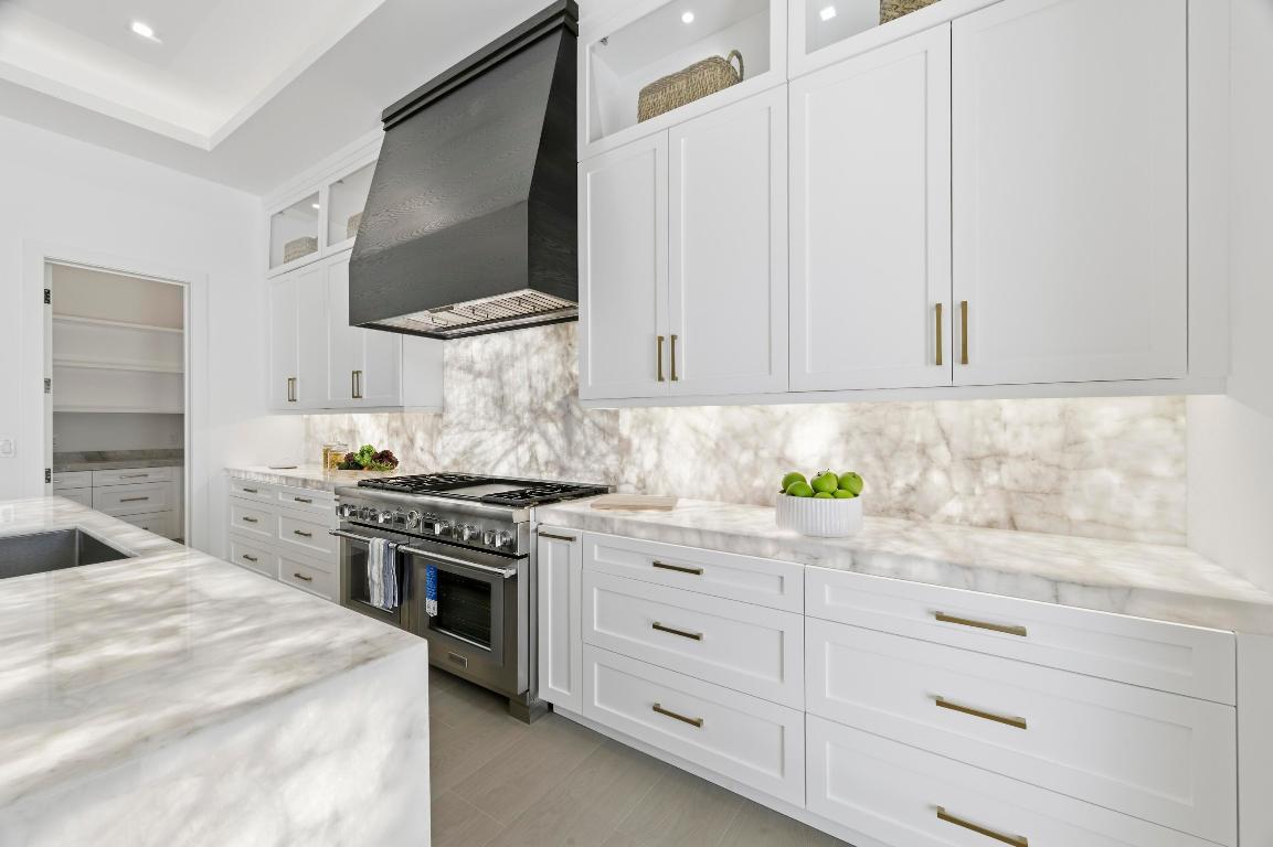 NORTH PALM BEACH VILLAGE OF 6 - Residential