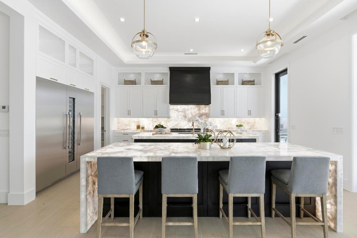 NORTH PALM BEACH VILLAGE OF 6 - Residential