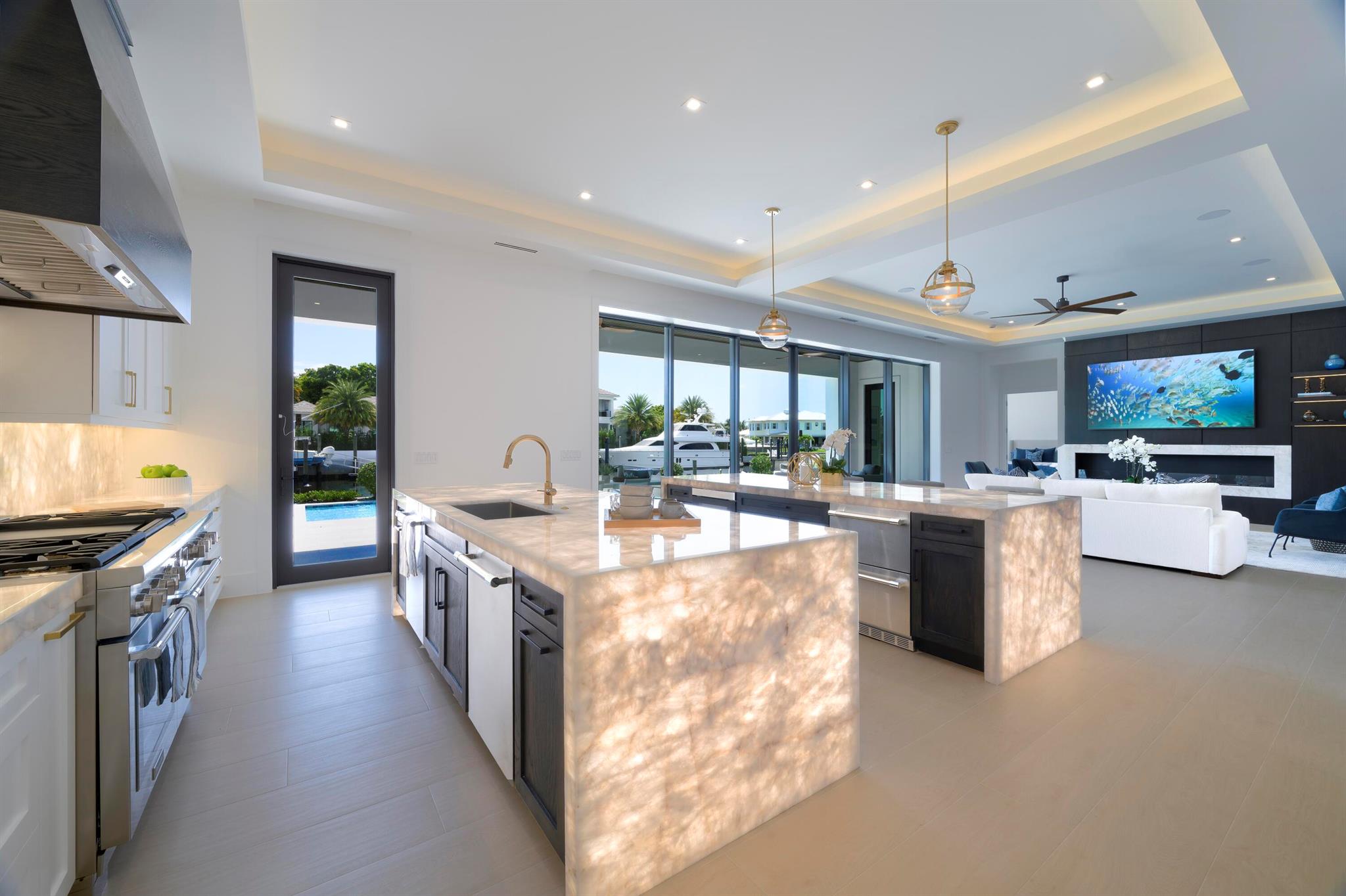 NORTH PALM BEACH VILLAGE - Residential