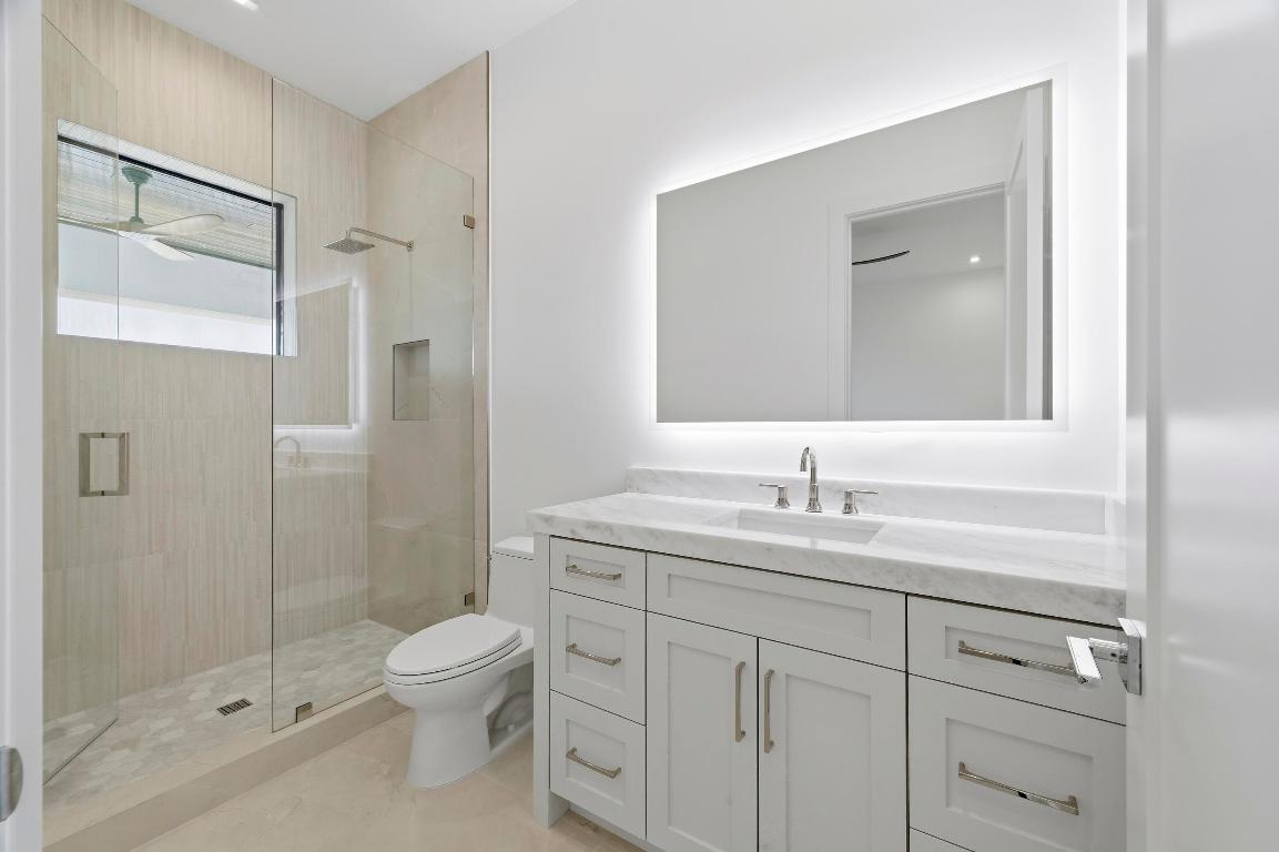 NORTH PALM BEACH VILLAGE OF 6 - Residential