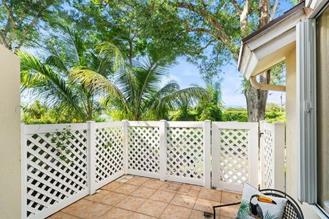 Tiny photo for 8104 Oakton Court #4b, Lake Clarke Shores, FL 33406 (MLS # B26043979)