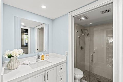 Tiny photo for 8104 Oakton Court #4b, Lake Clarke Shores, FL 33406 (MLS # B26043979)