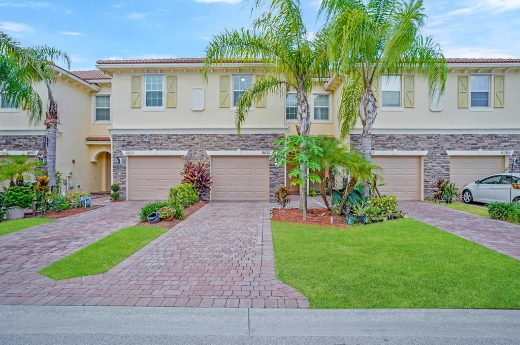 Photo of 9661 SW Purple Martin Way, Stuart, FL 34997 (MLS # R10833409)