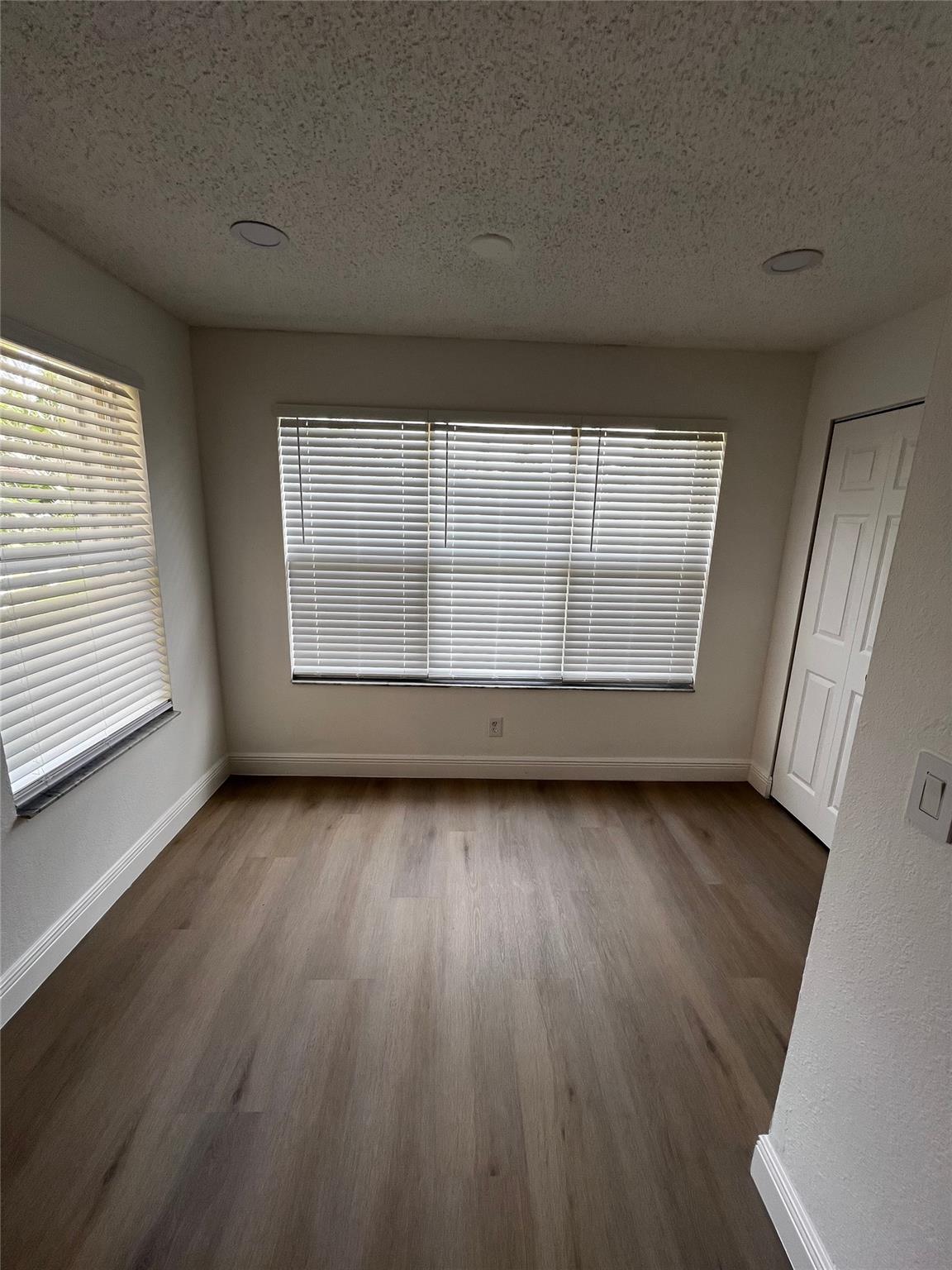 ISLES AT LAGO MAR - Residential