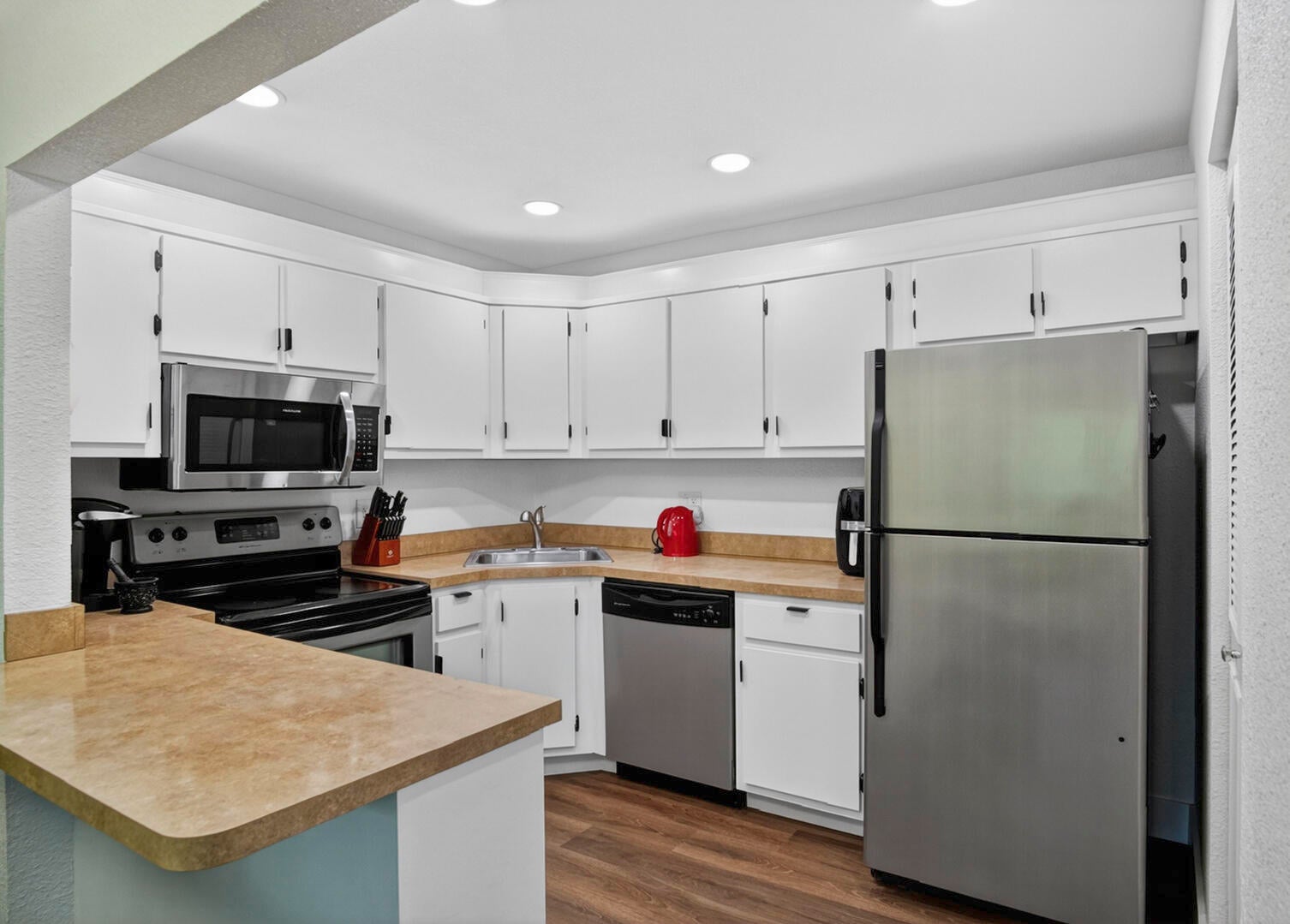Properties 5930 Whispering Pine Way B-2
