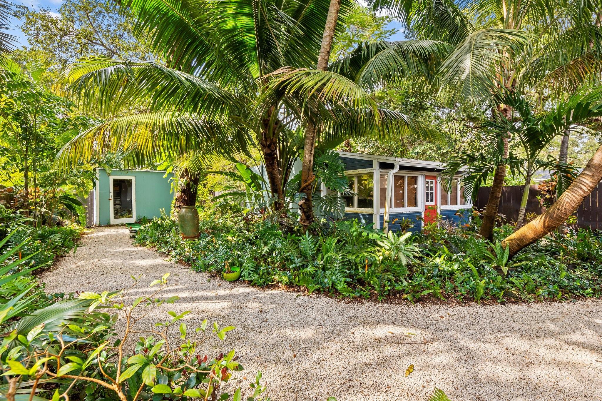 621 SW 14th Ter
