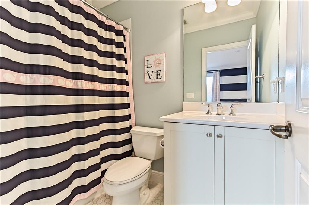 Old Palm Grove - Residential Lease