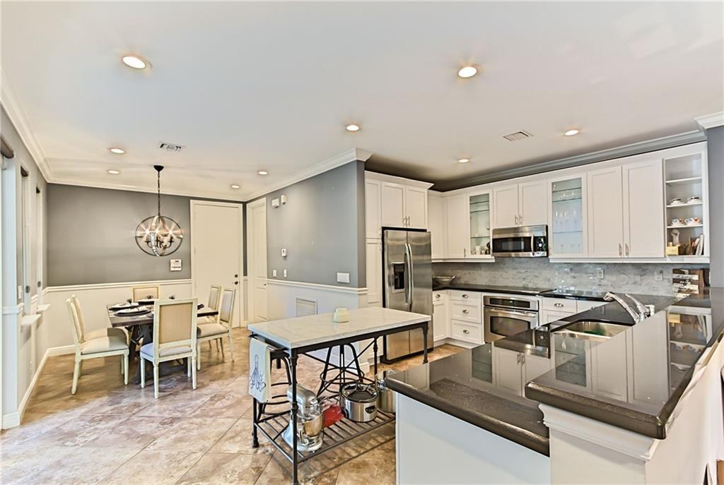 Old Palm Grove - Residential Lease