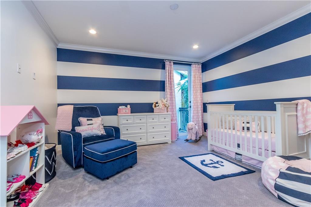 Old Palm Grove - Residential Lease