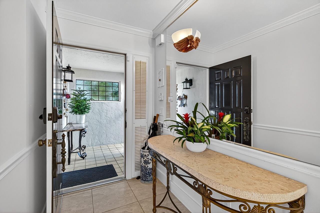 ''''''FOUNTAINS CONDO, TH - Residential