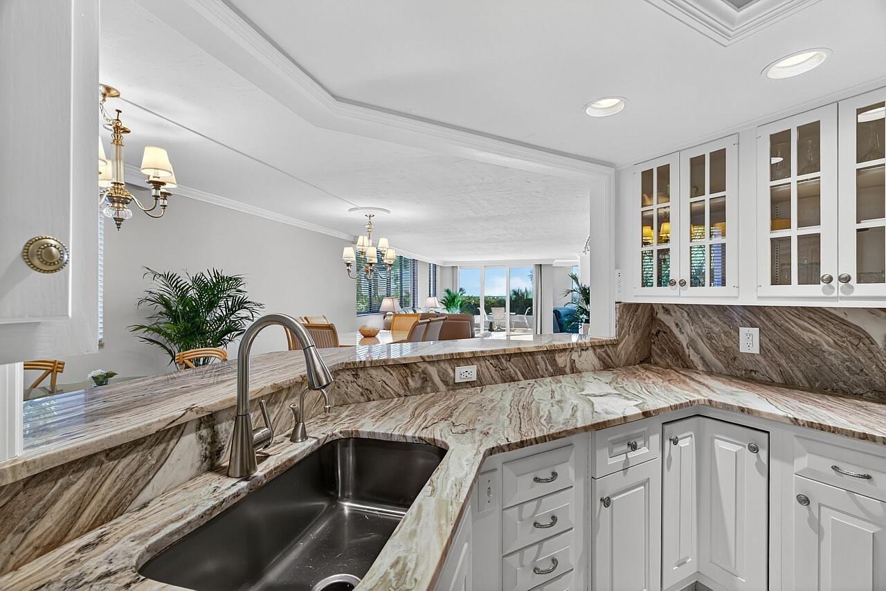 ''''''FOUNTAINS CONDO, TH - Residential