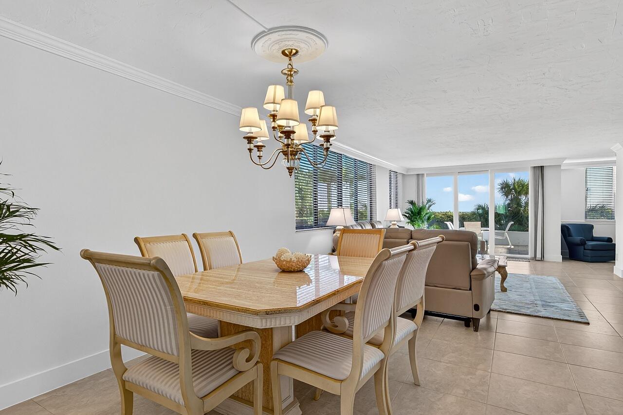 ''''''FOUNTAINS CONDO, THE'''''' - Residential