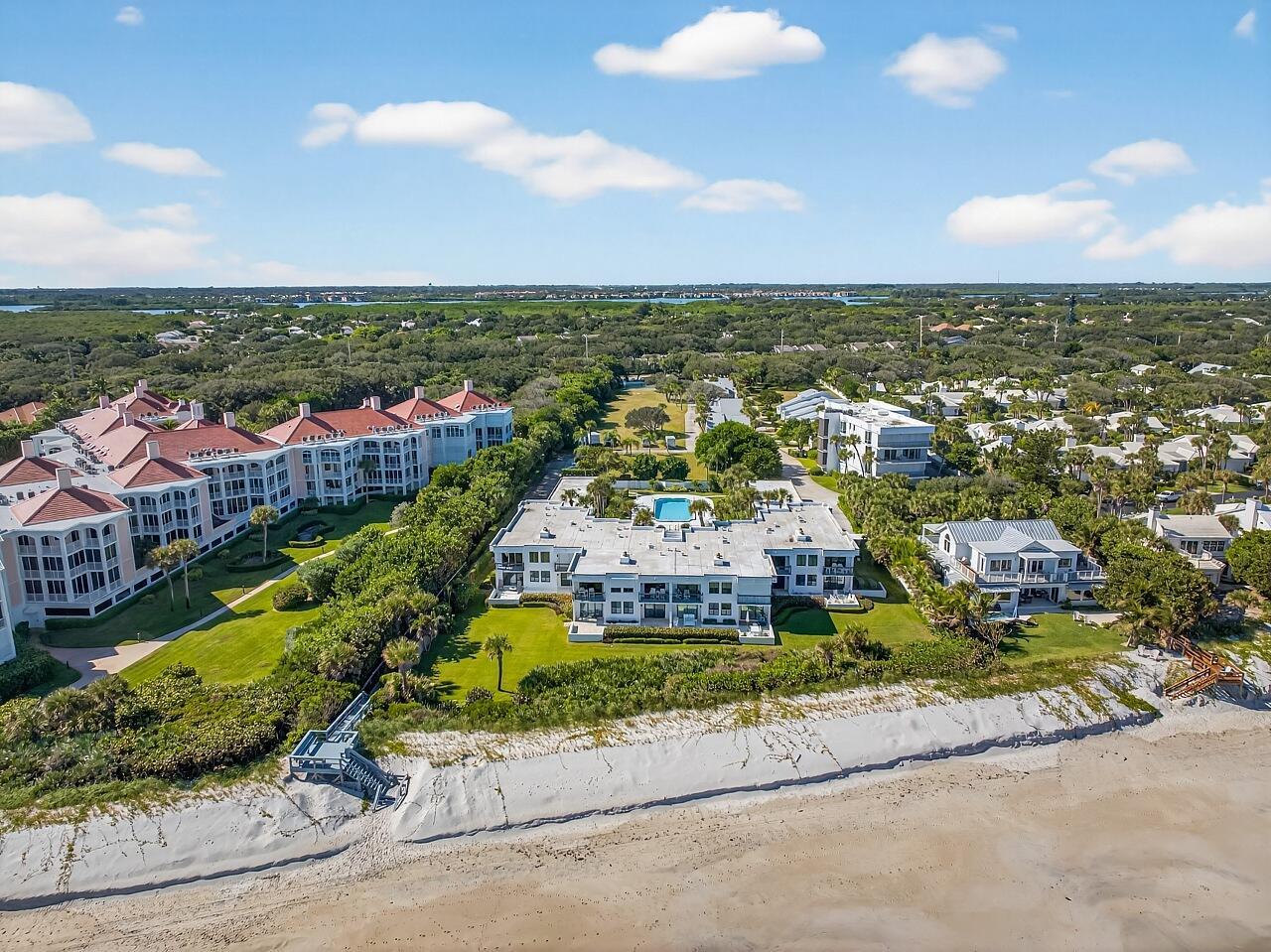 ''''''FOUNTAINS CONDO, TH - Residential