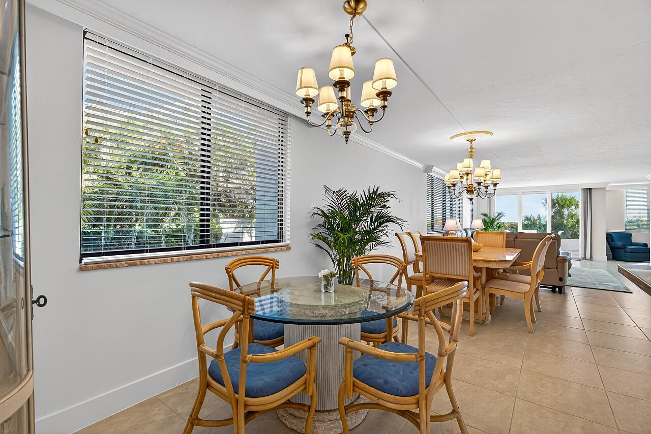 ''''''FOUNTAINS CONDO, THE'''''' - Residential