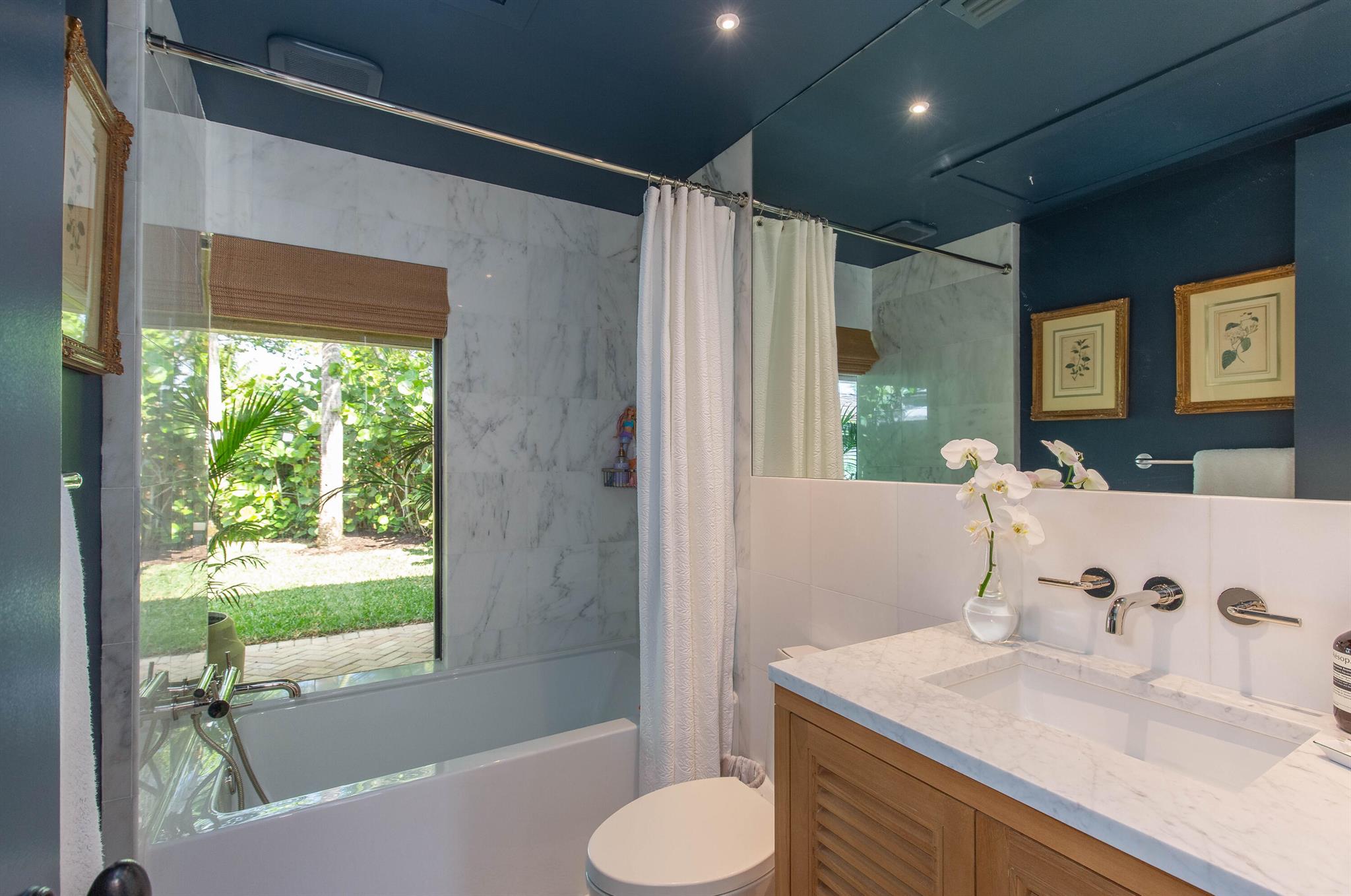 GOLF AND TENNIS VILLAGE P - Residential Lease
