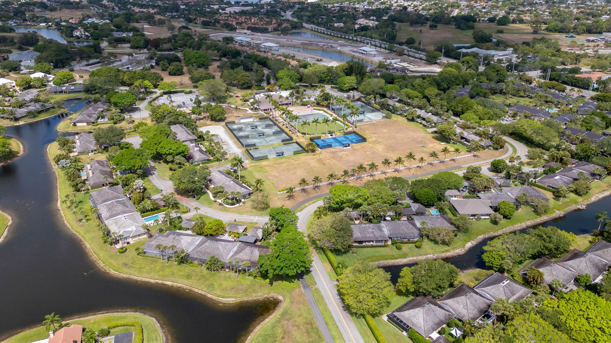 GOLF AND TENNIS VILLAGE P - Residential Lease