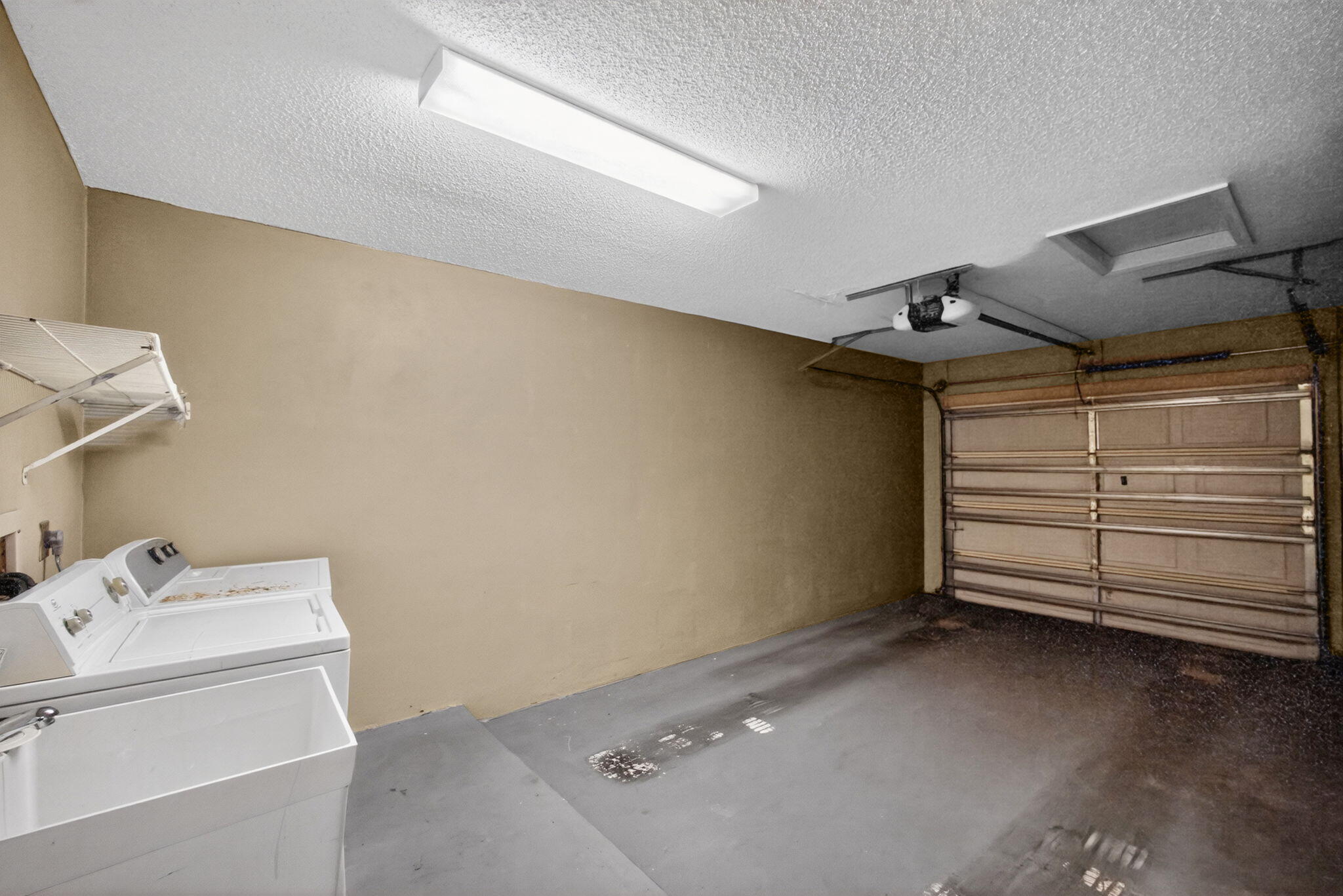 WATERBEND AT JONATHANS LANDING CONDO - Residential Lease