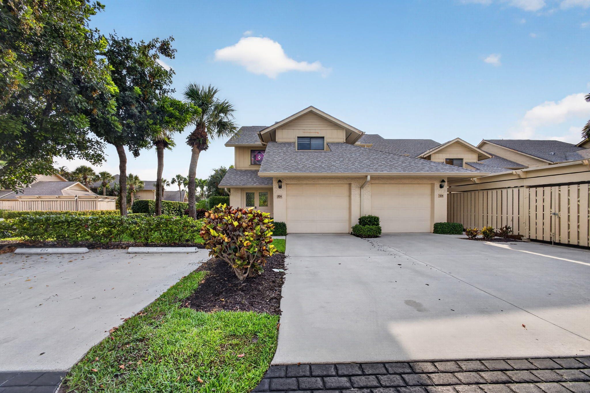 WATERBEND AT JONATHANS LANDING CONDO - Residential Lease