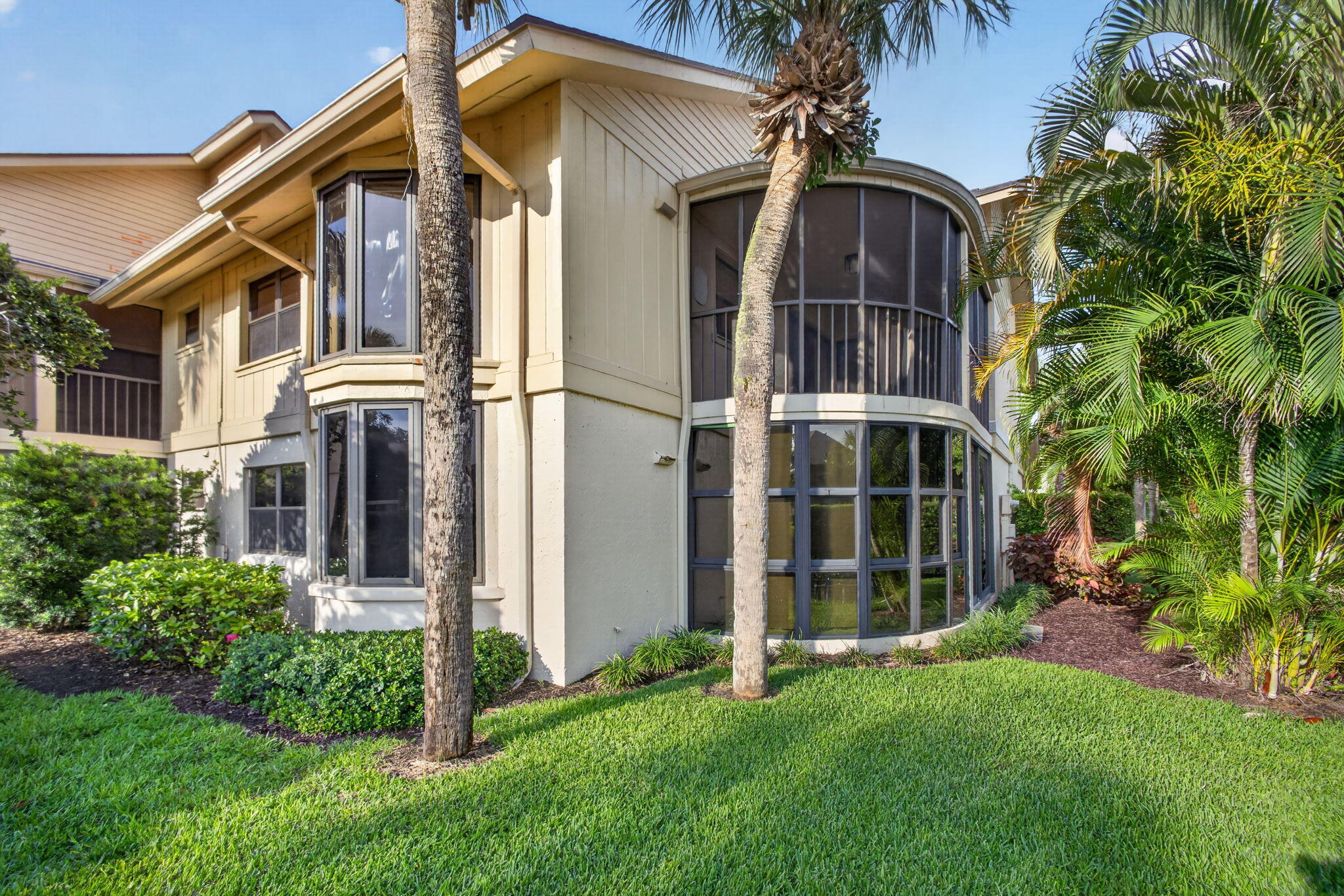 WATERBEND AT JONATHANS LANDING CONDO - Residential Lease