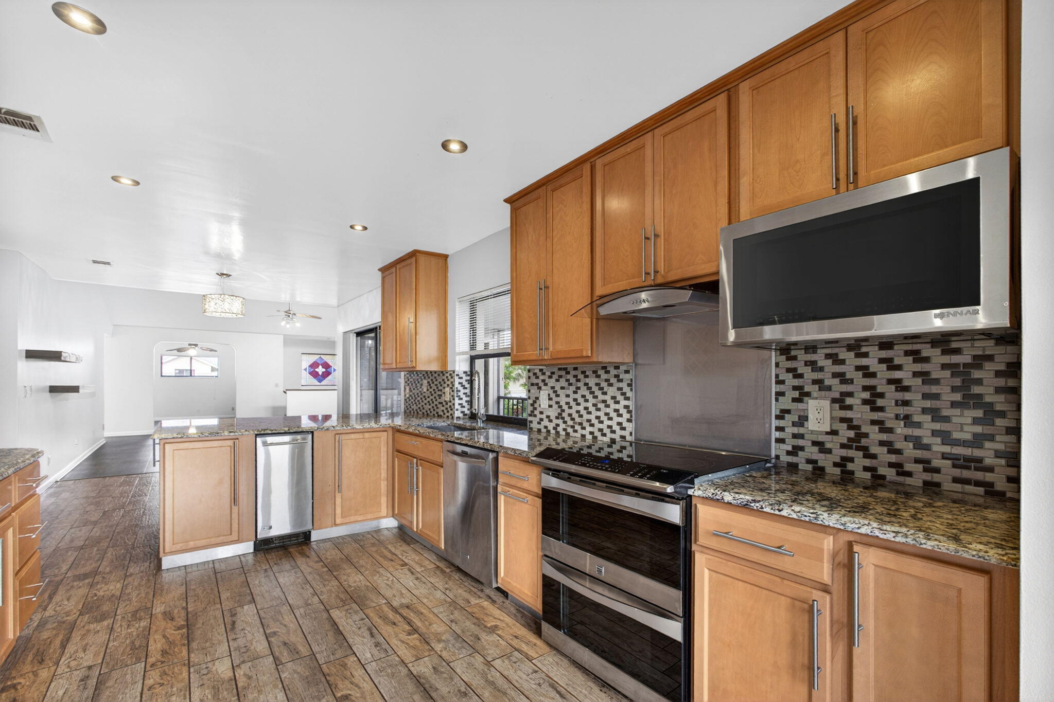 WATERBEND AT JONATHANS LANDING CONDO - Residential Lease