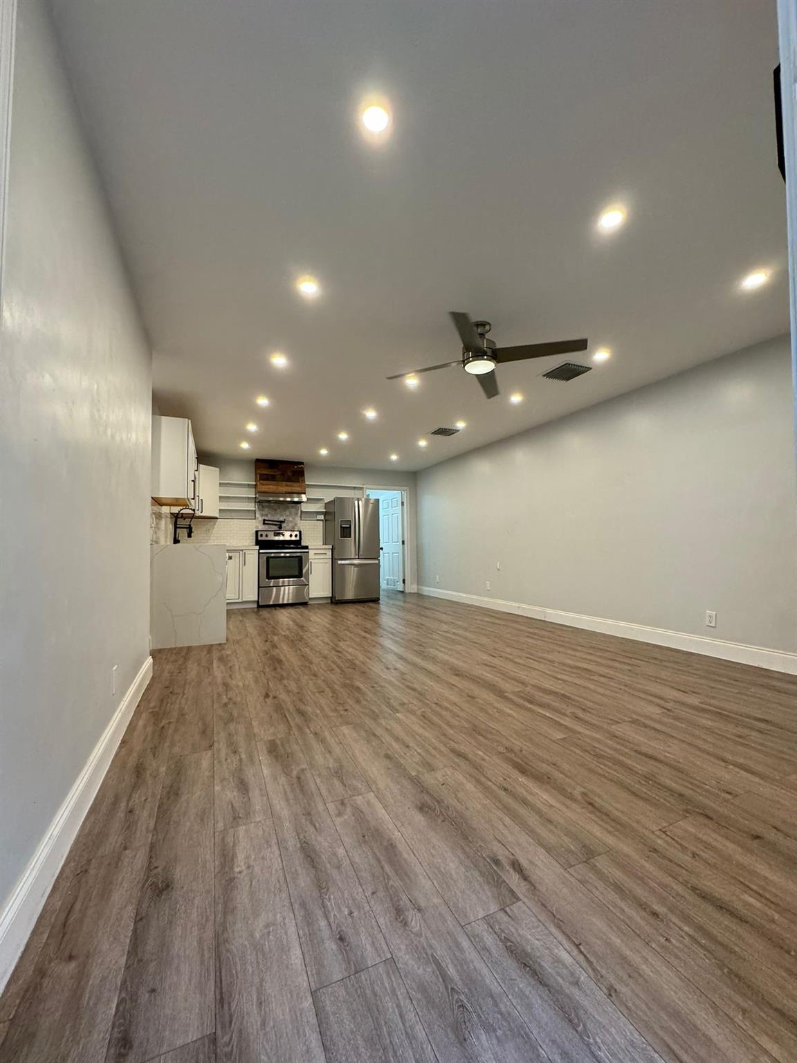 Summertime Isles Second A - Residential Lease