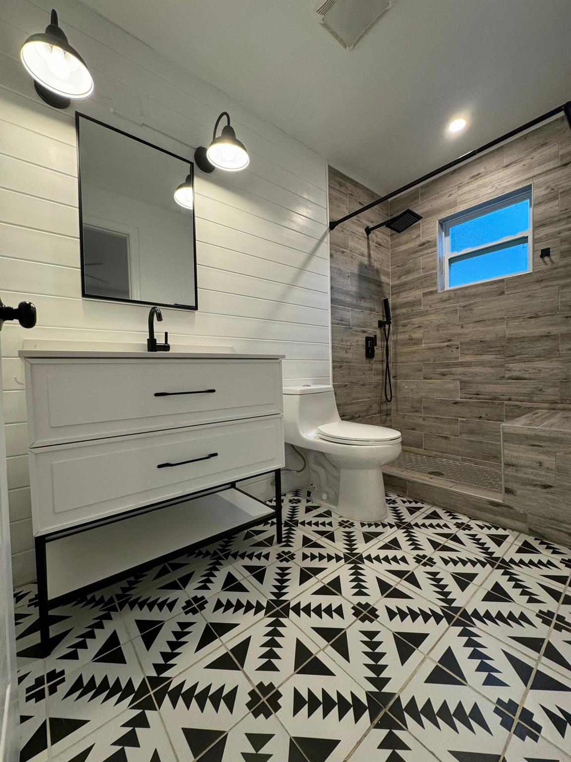 Summertime Isles Second A - Residential Lease