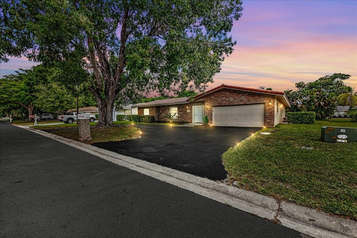 Great 4bed, 2 bath with pool, 2 car garage, move in ready home, with recent upgrades at a great price point and NO HOA!! Can't miss amazing open layout, beautiful and bright. sitting on a large lot with pool, deck, extensive covered patio and more than enough space for endless possibilities. Home features a sizeable bright living space, great spacious kitchen with ss appliances and granite countertops, master split with walk in closets and double sinks, some impact windows already present, big laundry room, fresh new paint, water resistant vinyl floors, new fixtures, upgraded bathrooms, and much much more. Great home!
