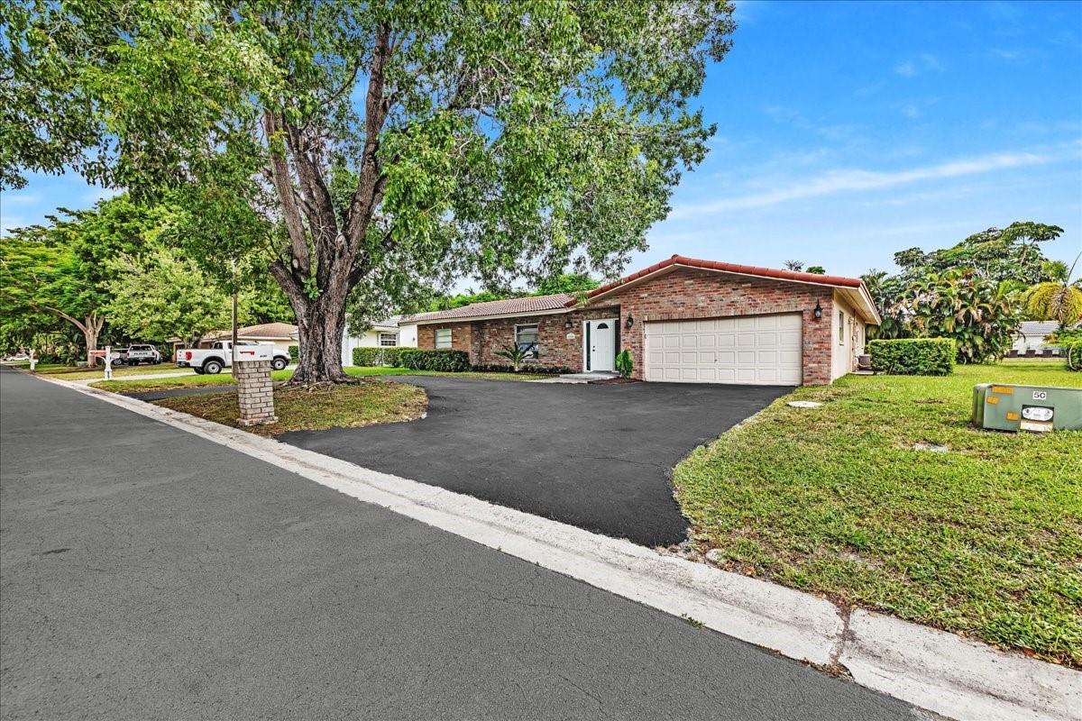 FOREST HILLS 72-47 B - Residential