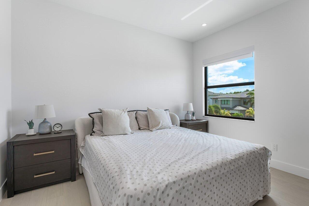 BOCA BRIDGES - Residential