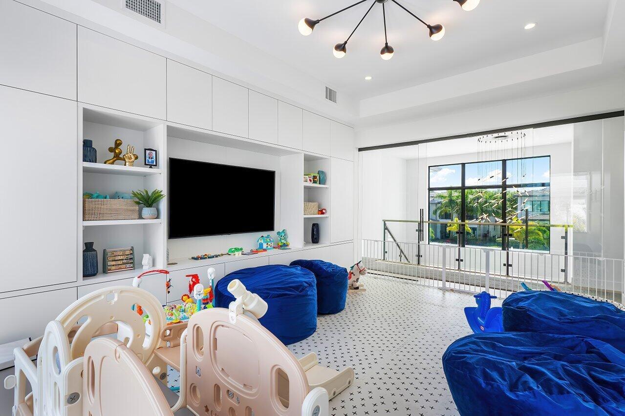 BOCA BRIDGES - Residential