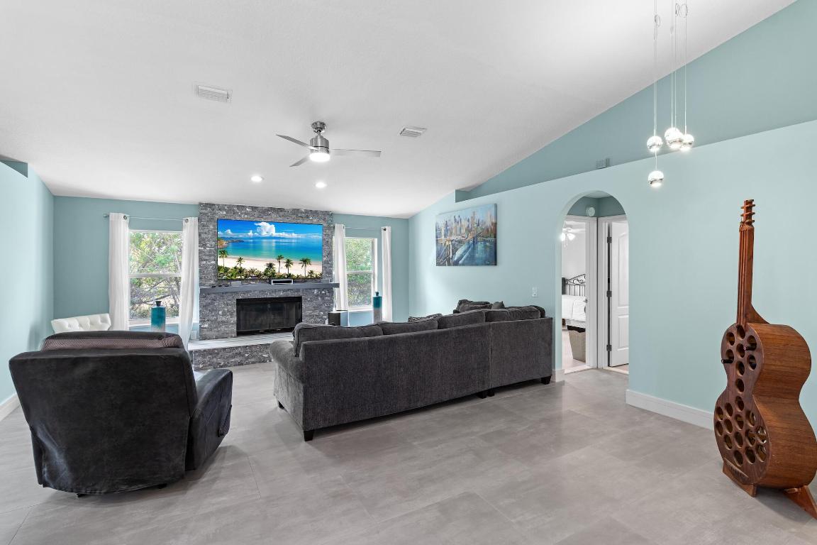 PORT ST LUCIE SECTION 43 - Residential