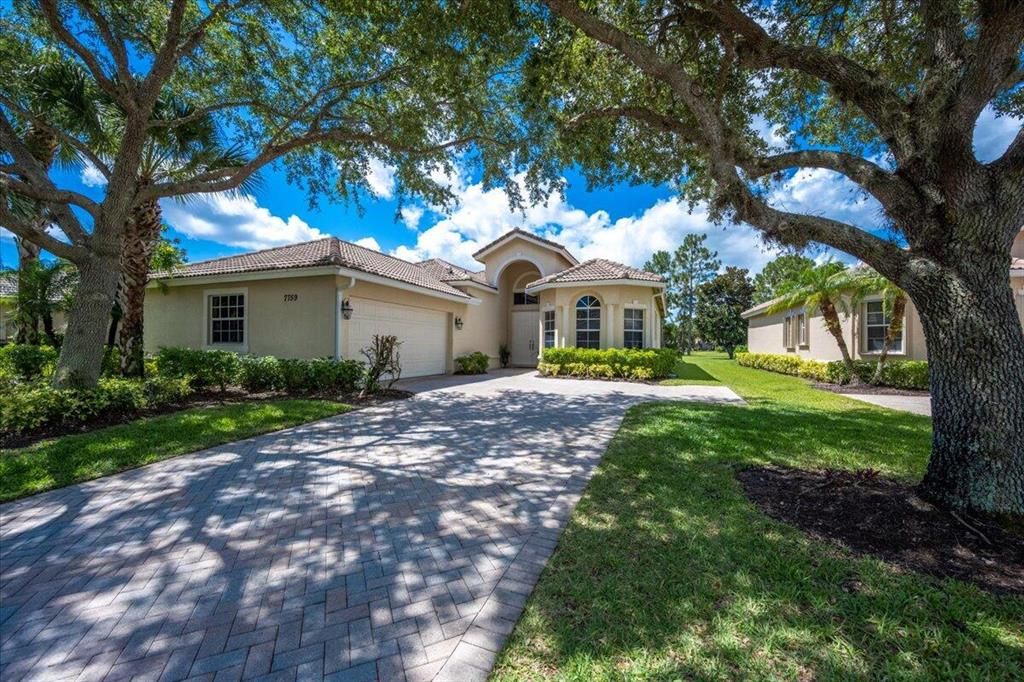 Photo of 7759 Greenbrier Circle Cir, Port St Lucie, FL 34986 (MLS # R10723903)