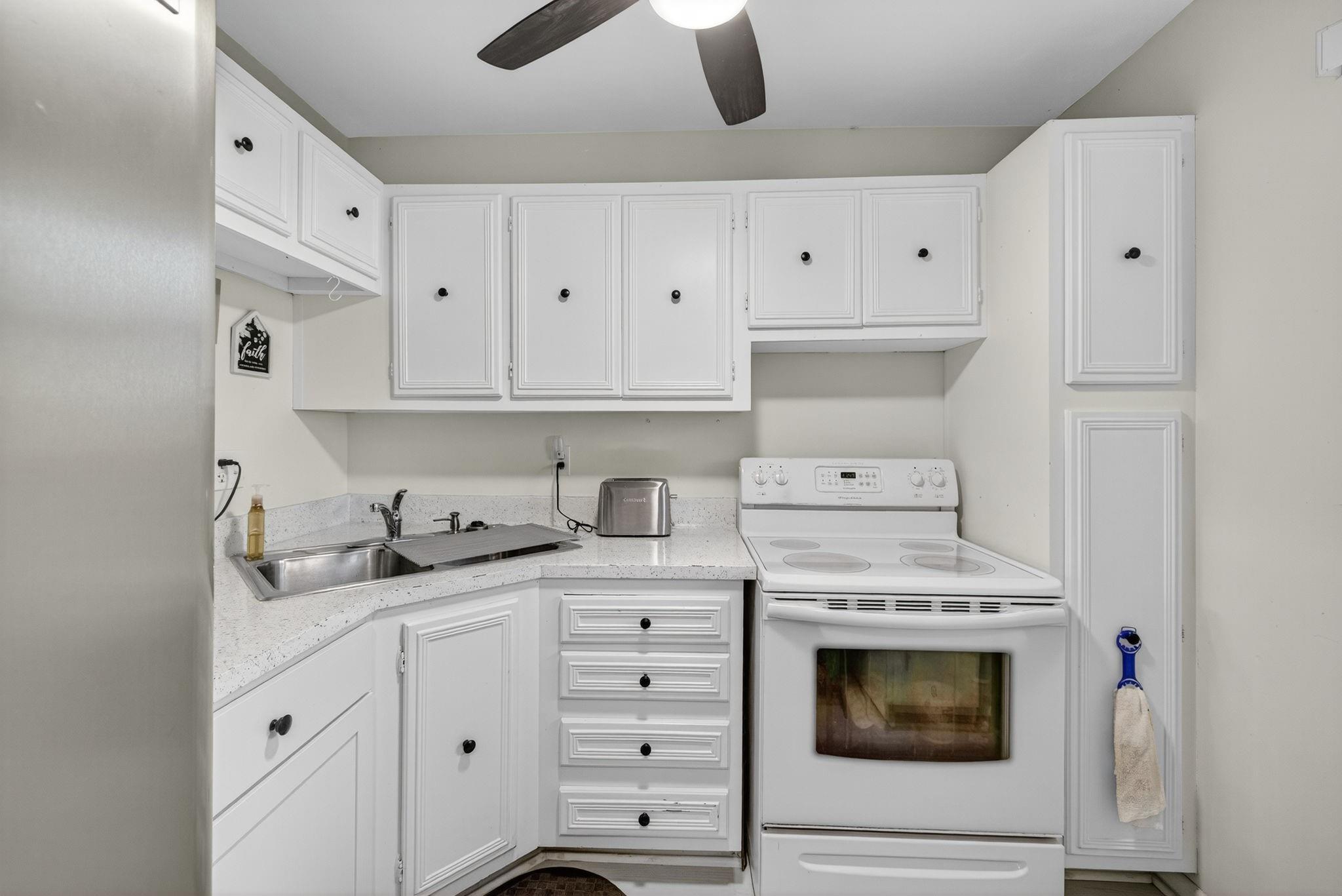 Rokest Condominium - Residential