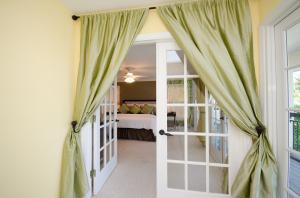 NORTH SHORE TERRACE - Residential