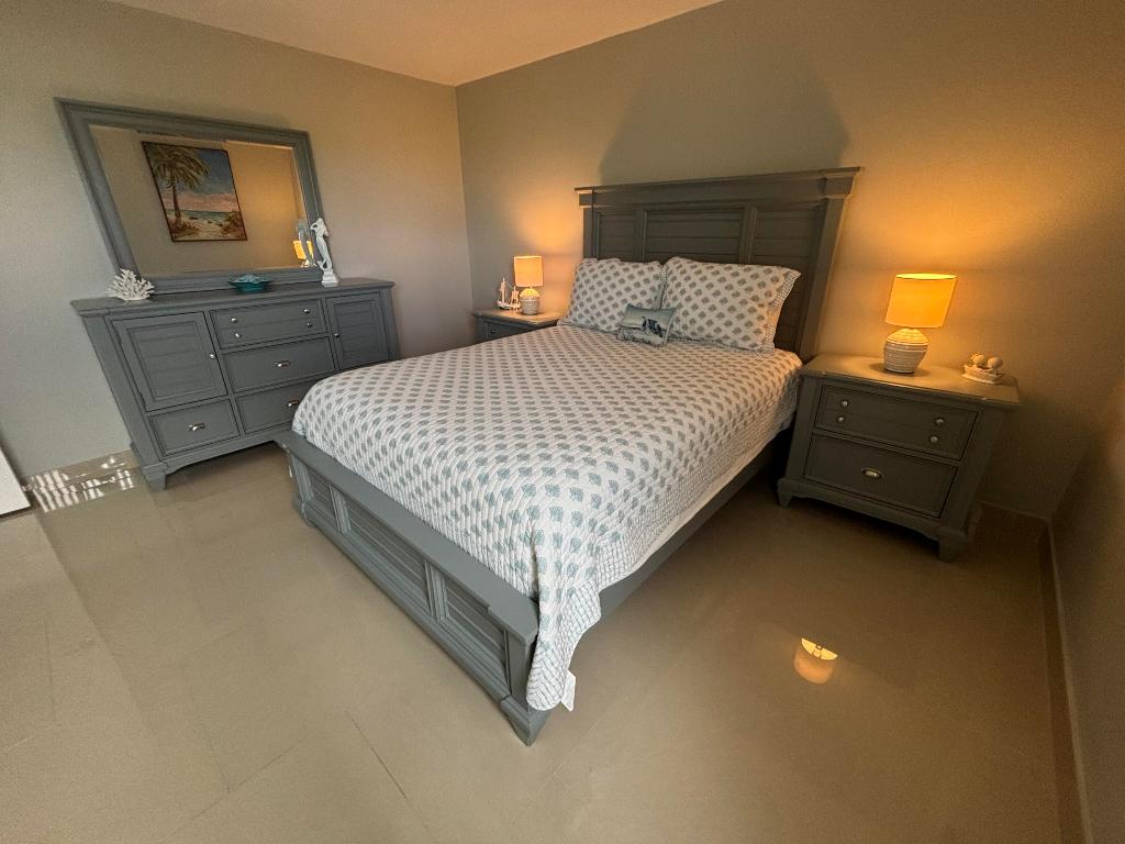 HIDDEN BANYAN CONDO - Residential Lease