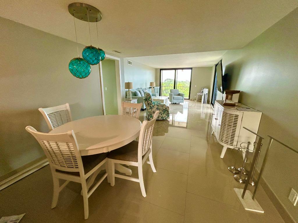 HIDDEN BANYAN CONDO - Residential Lease