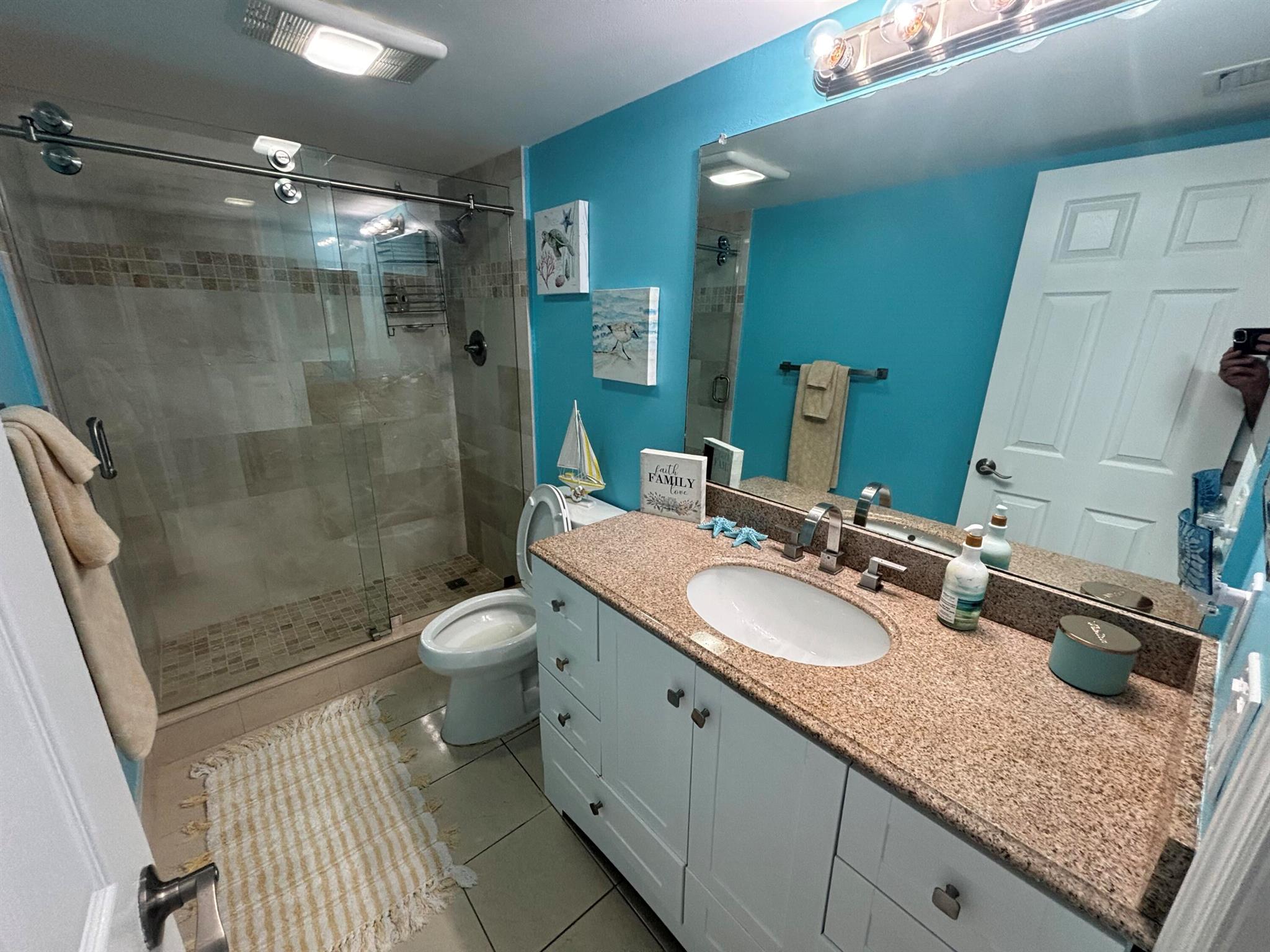 HIDDEN BANYAN CONDO - Residential Lease