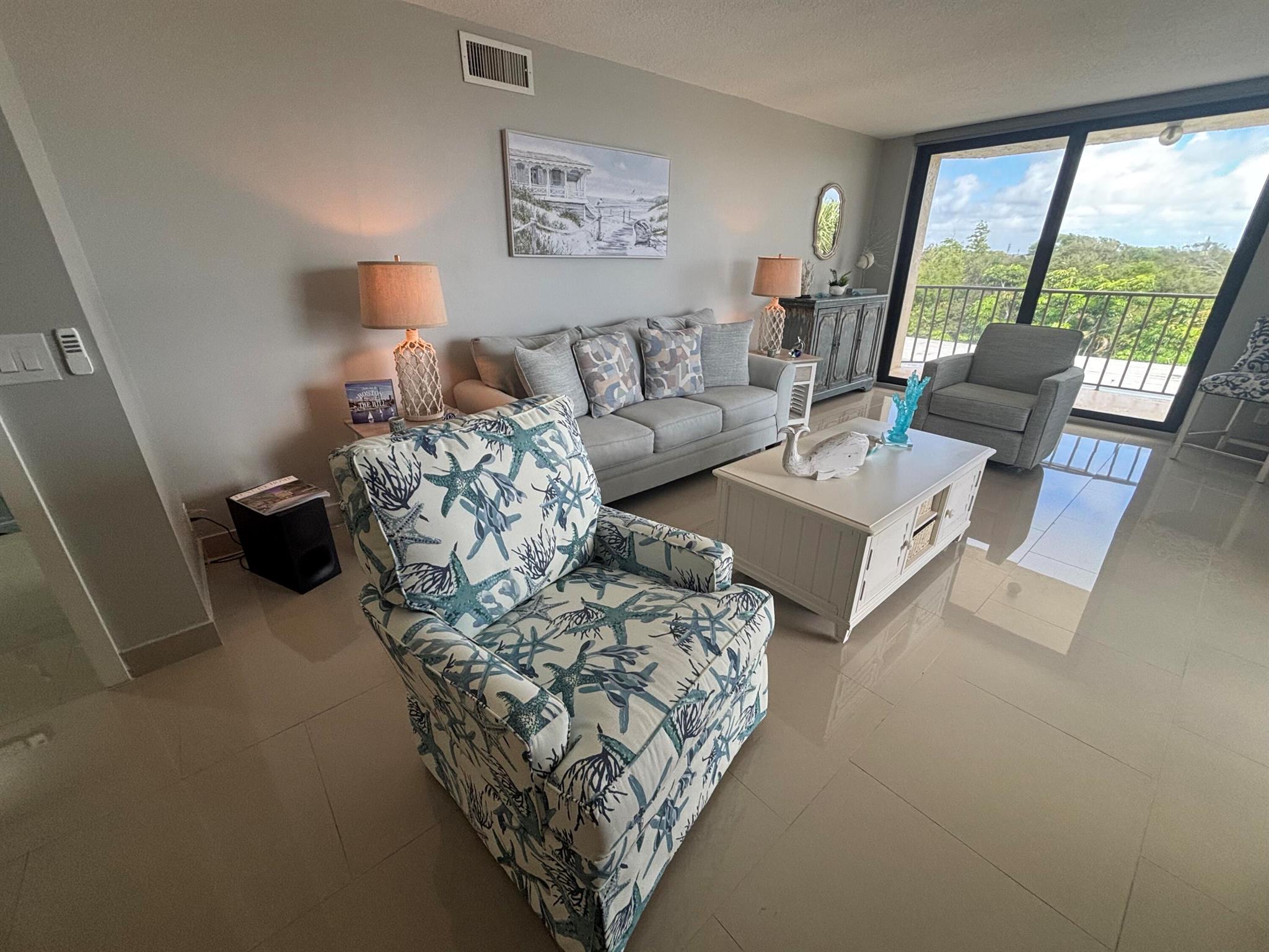 HIDDEN BANYAN CONDO - Residential Lease