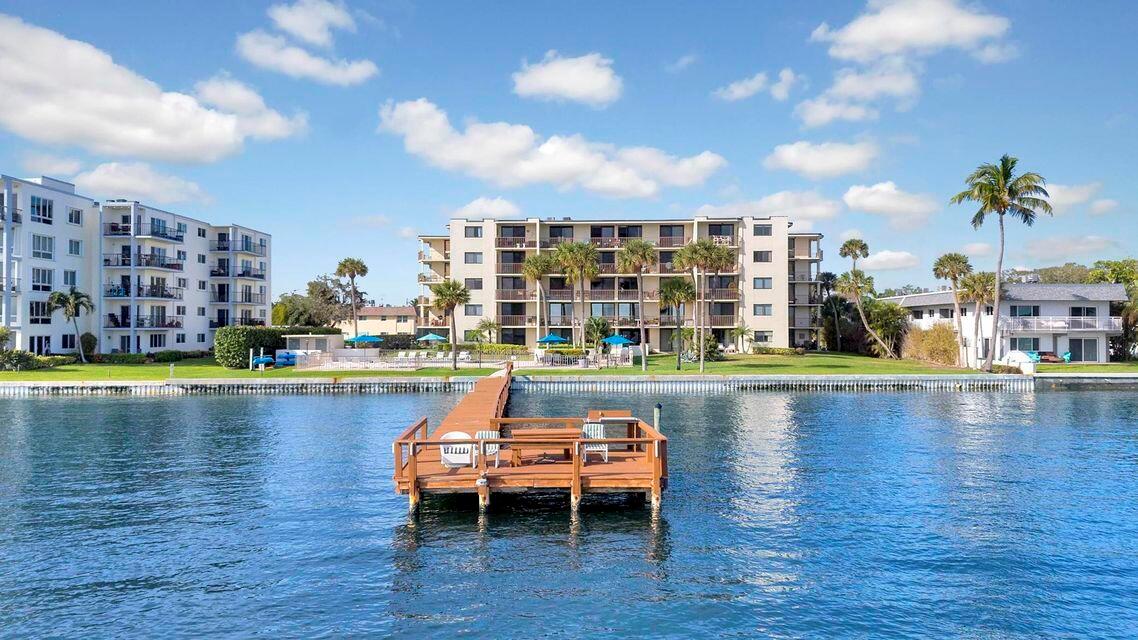 HIDDEN BANYAN CONDO - Residential Lease