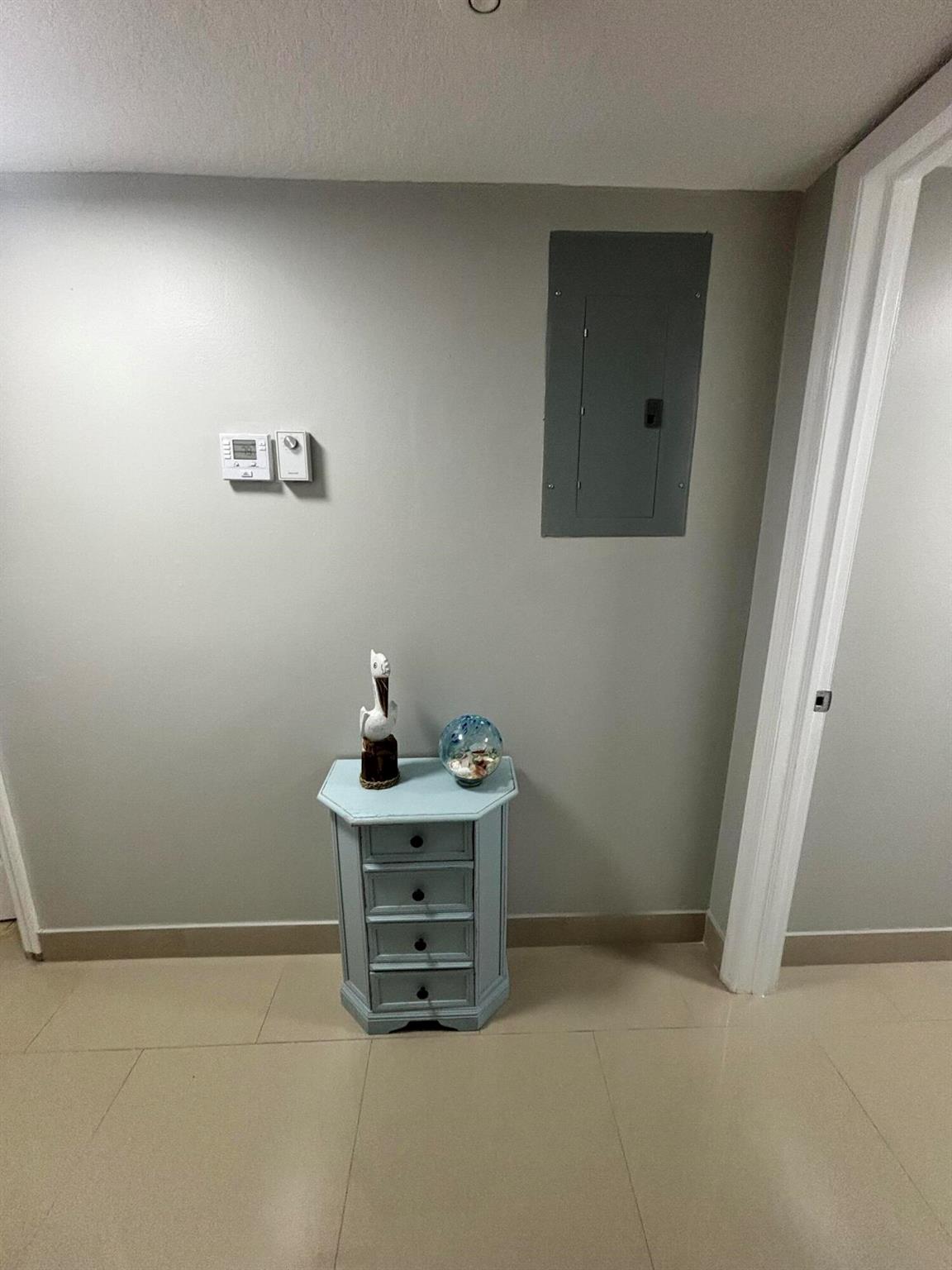 HIDDEN BANYAN CONDO - Residential Lease