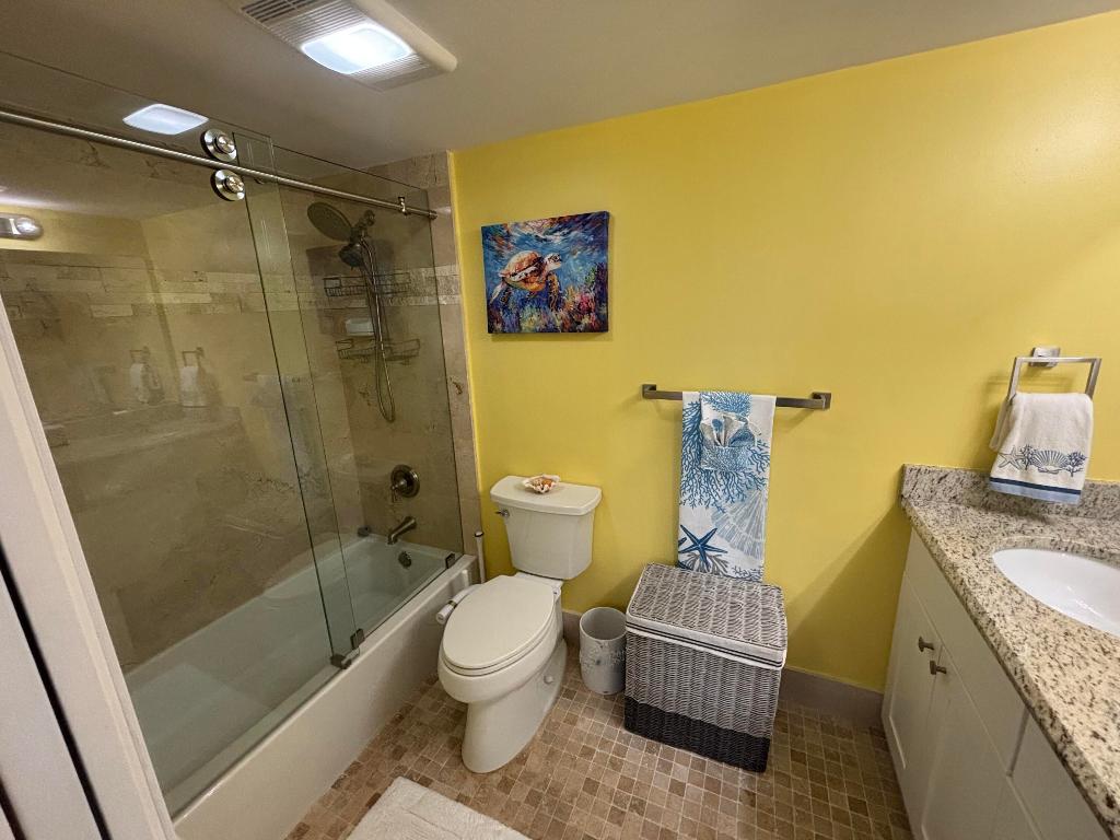 HIDDEN BANYAN CONDO - Residential Lease