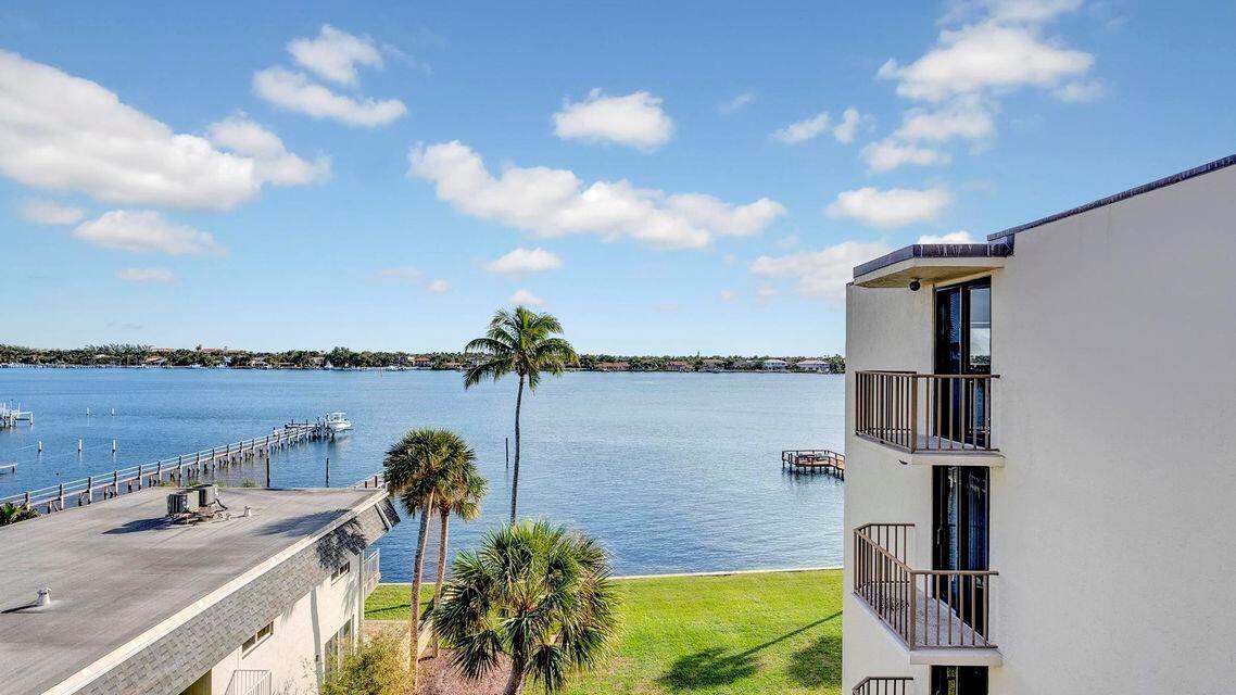 HIDDEN BANYAN CONDO - Residential Lease