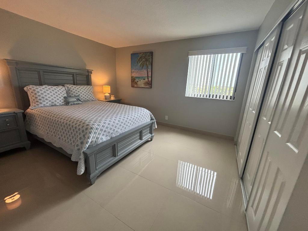 HIDDEN BANYAN CONDO - Residential Lease