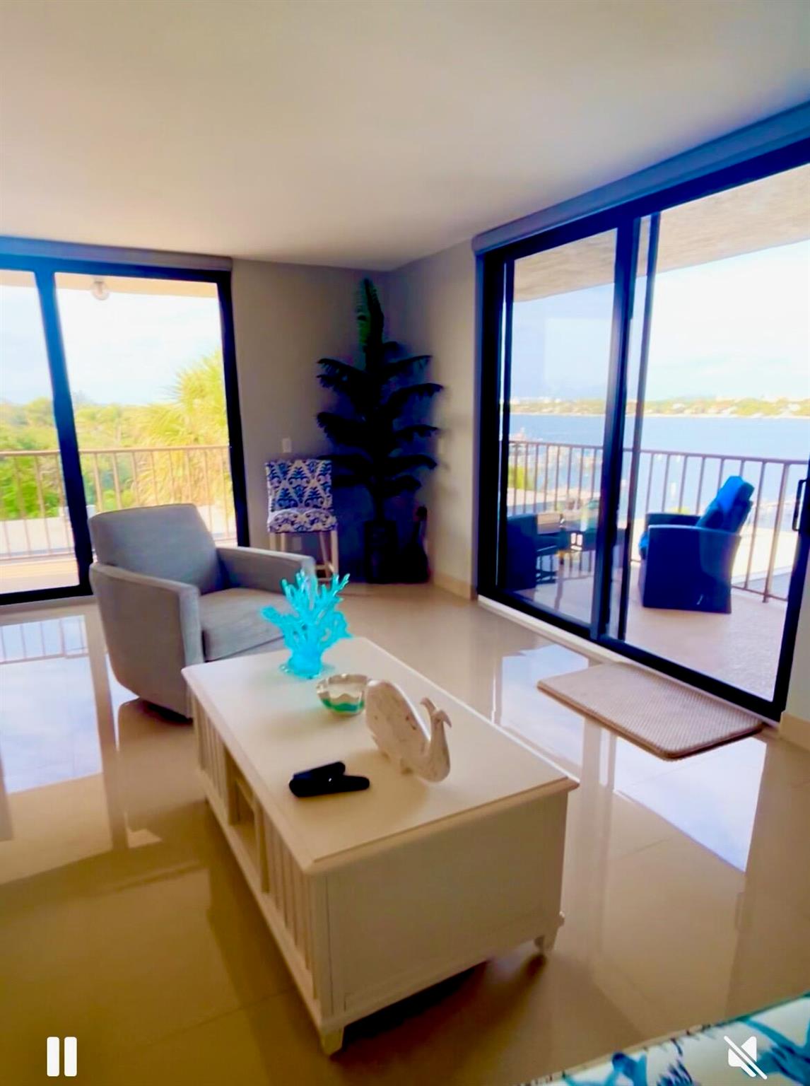 HIDDEN BANYAN CONDO - Residential Lease