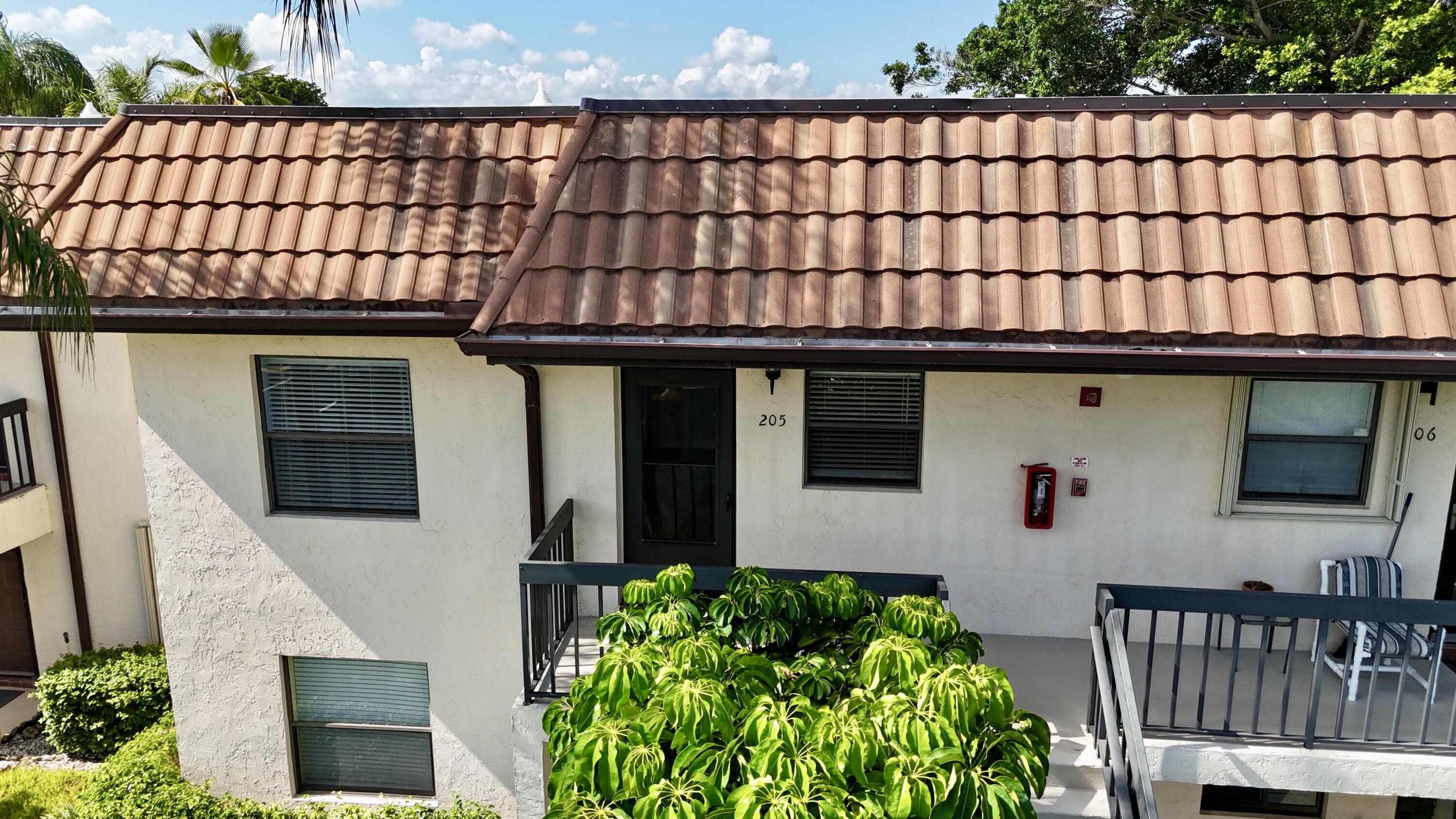 LUCERNE LAKES GOLF COLONY CONDOS 1 THRU 12 AND 14 - Residential