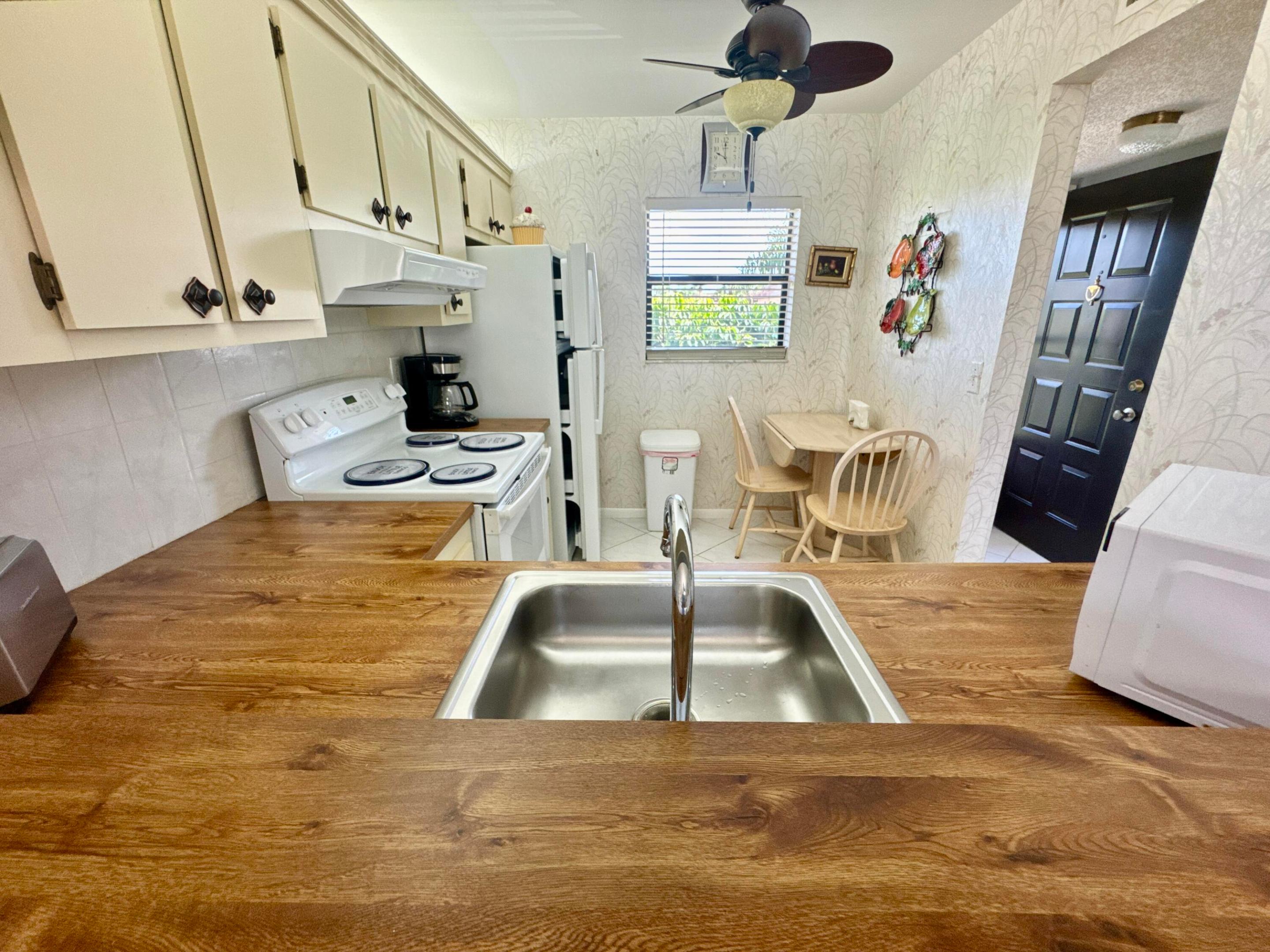 LUCERNE LAKES GOLF COLONY CONDOS 1 THRU 12 AND 14 - Residential