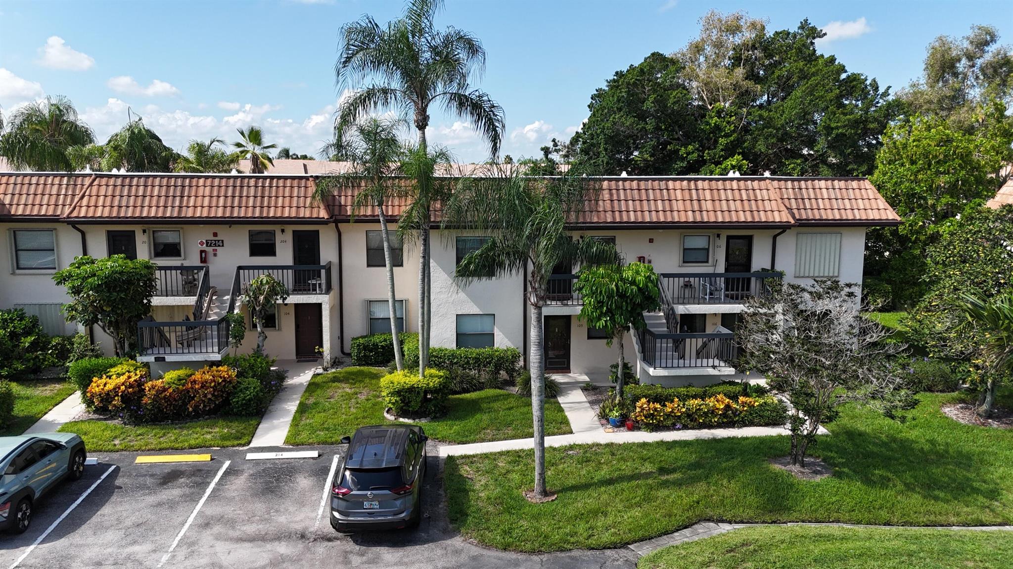 LUCERNE LAKES GOLF COLONY CONDOS 1 THRU 12 AND 14 - Residential