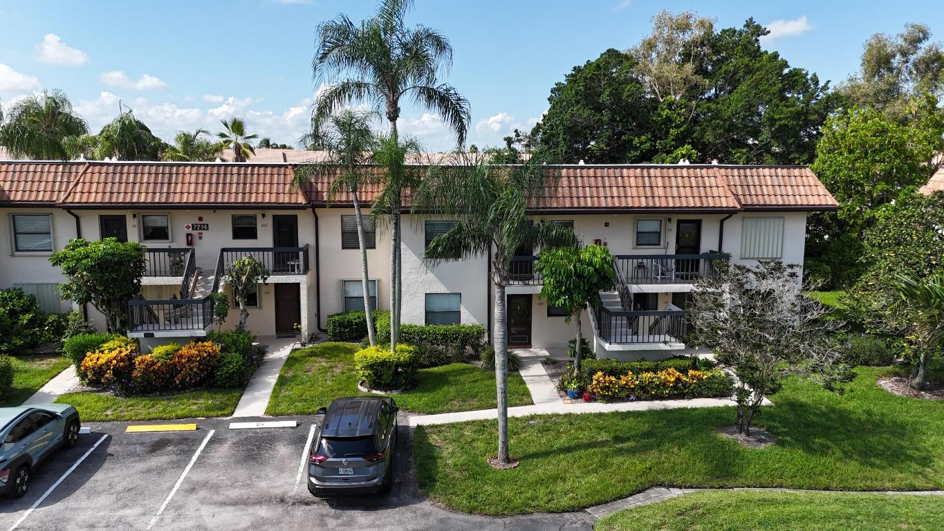 LUCERNE LAKES GOLF COLONY CONDOS 1 THRU 12 AND 14 - Residential