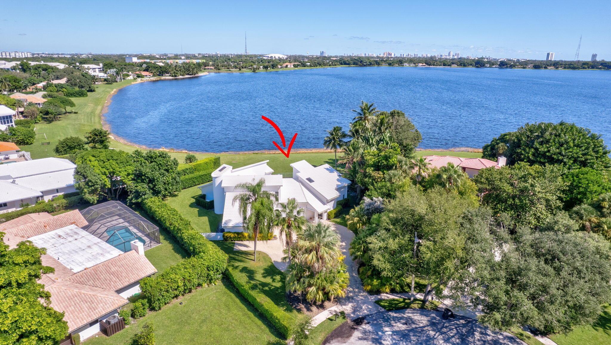 4 Woodbrook Circle